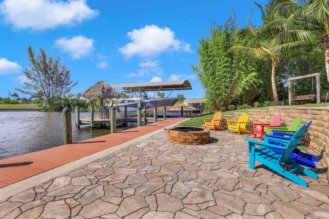 921 W Cape Estates Cir, Cape Coral, FL 33993