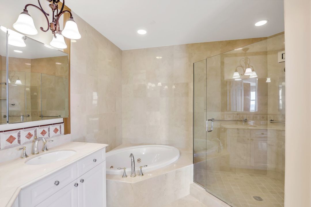 1079 Bald Eagle Dr #N-604, Marco Island, FL 34145