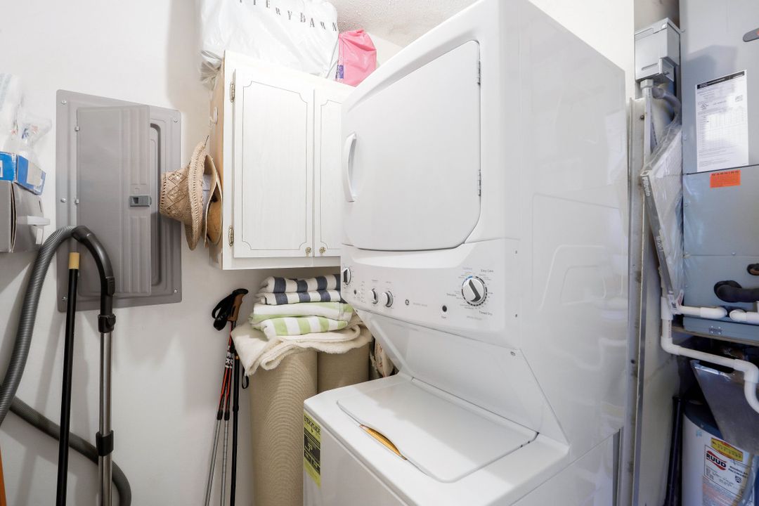 10573 Gulf Shore Dr #304, Naples, FL 34108