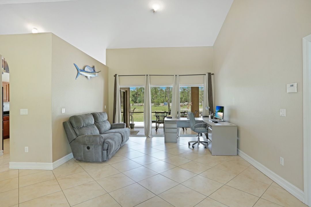 1462 Everglades Blvd N, Naples, FL 34120