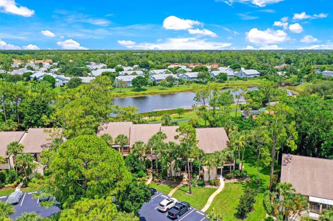 1812 Kings Lake Blvd #103, Naples, FL 34112