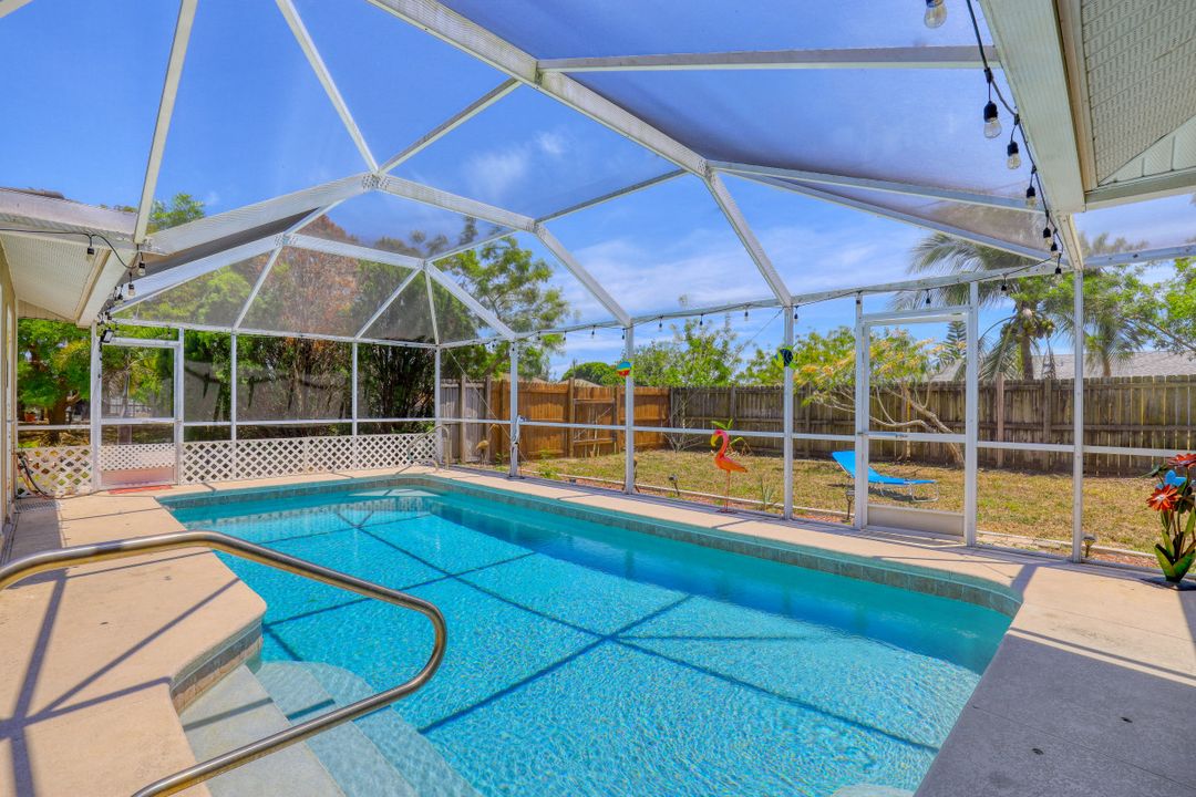 314 SE 22nd St, Cape Coral, FL 33990