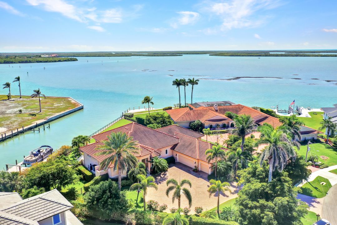 1061 E Inlet Dr, Marco Island, FL 34145