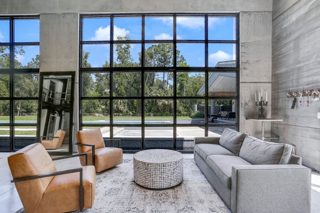 4441 5th Ave NW, Naples, FL 34119