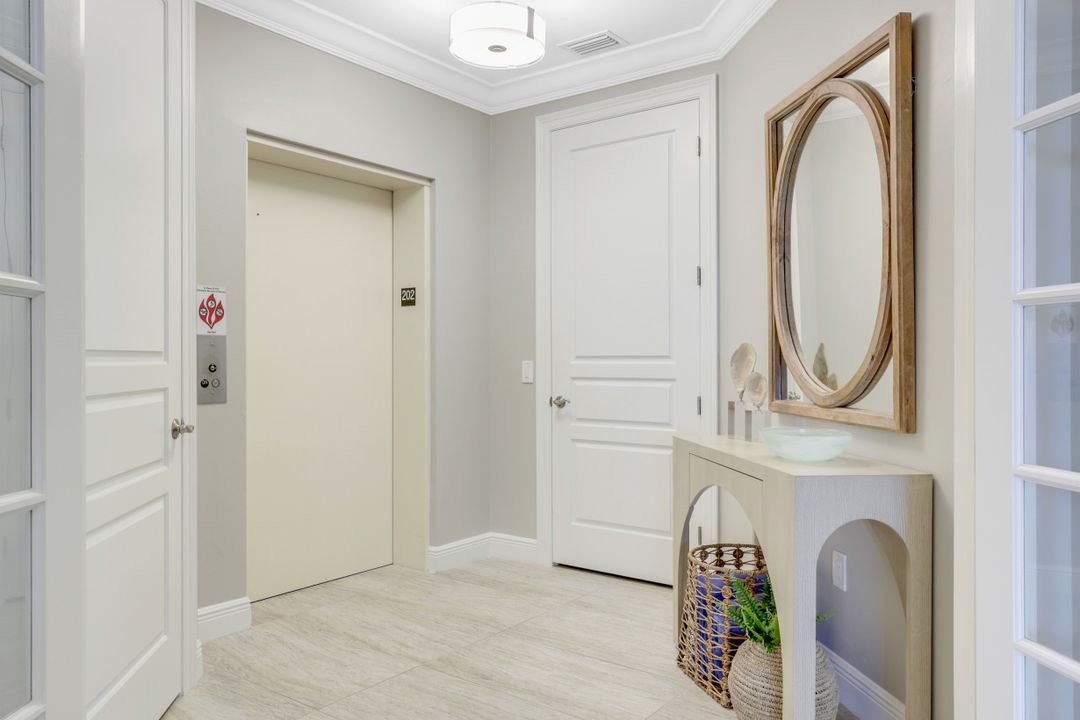 16437 Carrara Way #202, Naples, FL 34110