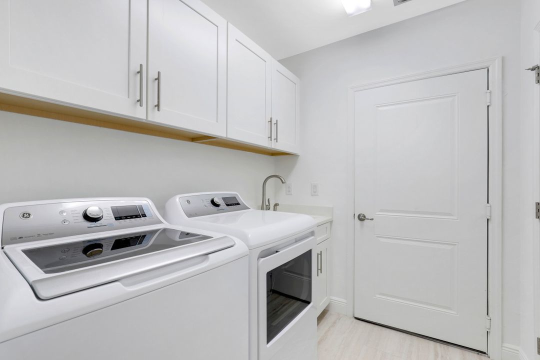 16352 Viansa Way #101, Naples, FL 34110