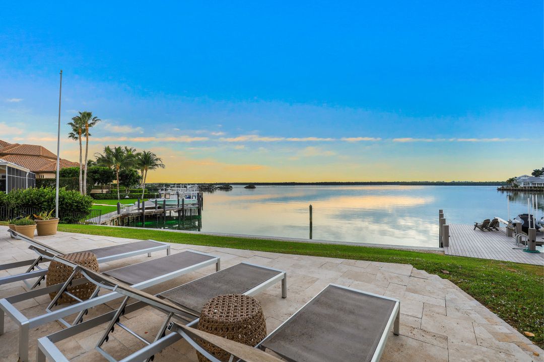1028 W Inlet Dr, Marco Island, FL 34145