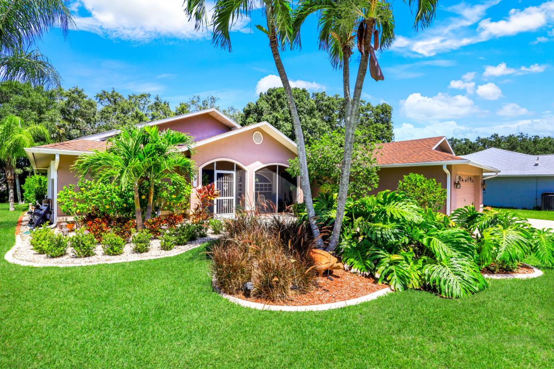 7516 Woodland Bend Cir, Fort Myers, FL 33912