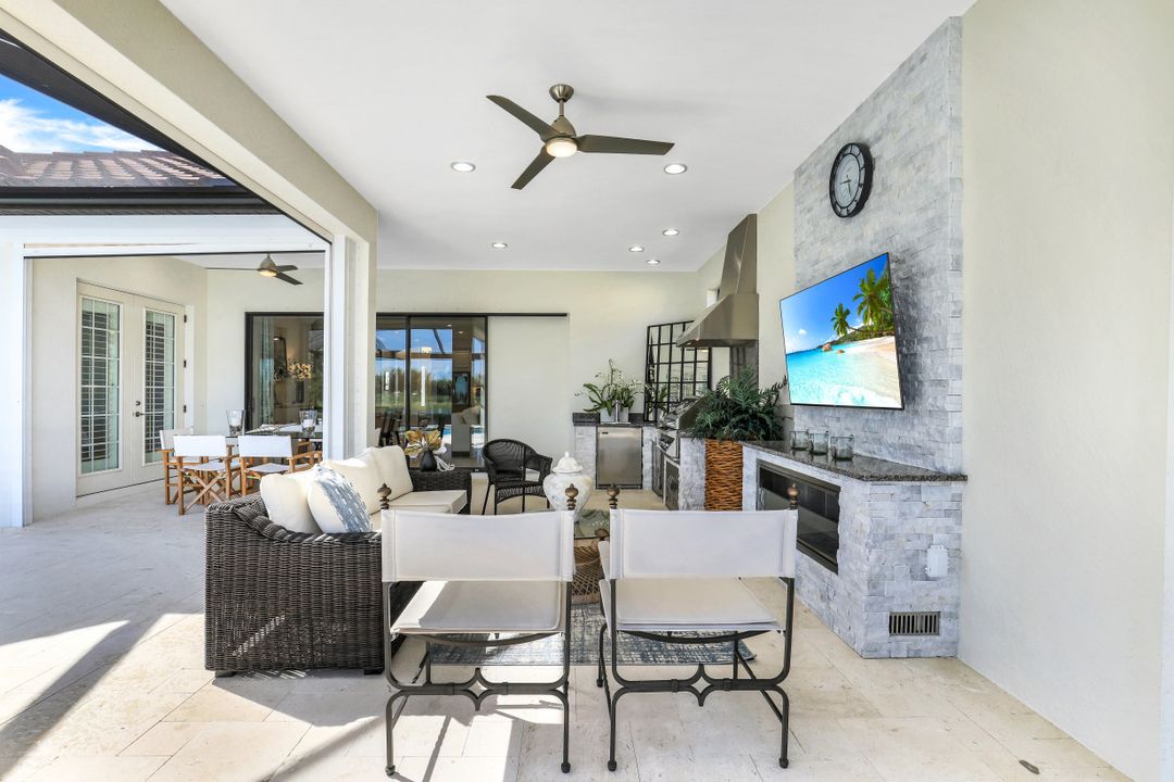 9155 Trivoli Ter, Naples, FL 34119