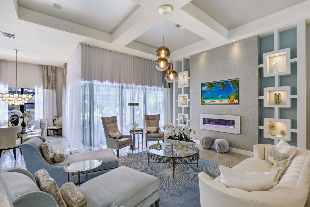 16284 Camden Lakes Cir, Naples, FL 34110