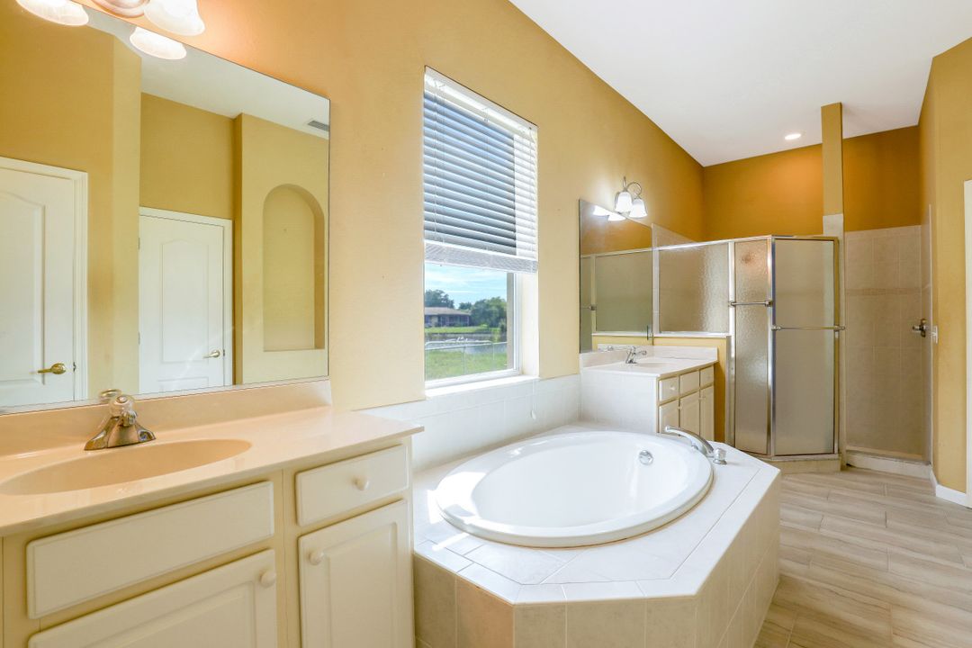 118 NE 21st Ave, Cape Coral, FL 33909