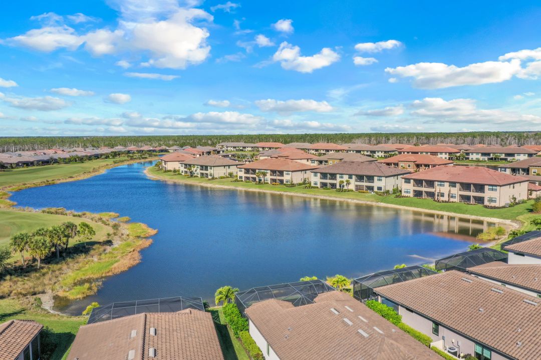 9400 Montelanico Loop, Naples, FL 34119