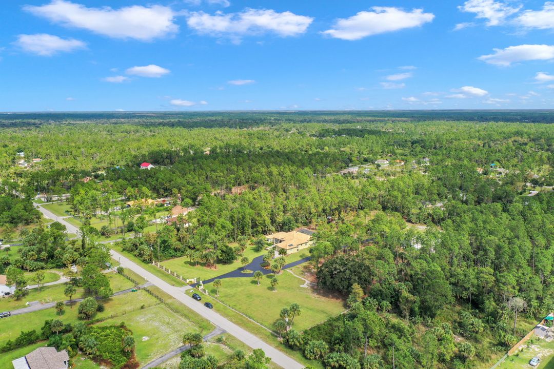 562 14th St SE, Naples, FL 34102