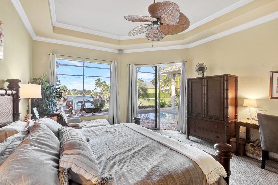 138 S Bahama Ave, Marco Island, FL 34145