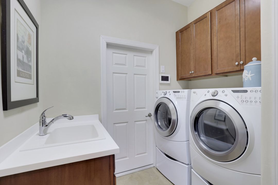 9365 Slate Ct, Naples, FL 34120