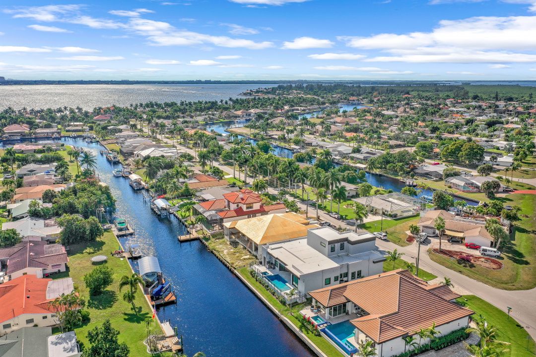 5305 Bayshore Ave, Cape Coral, FL 33904