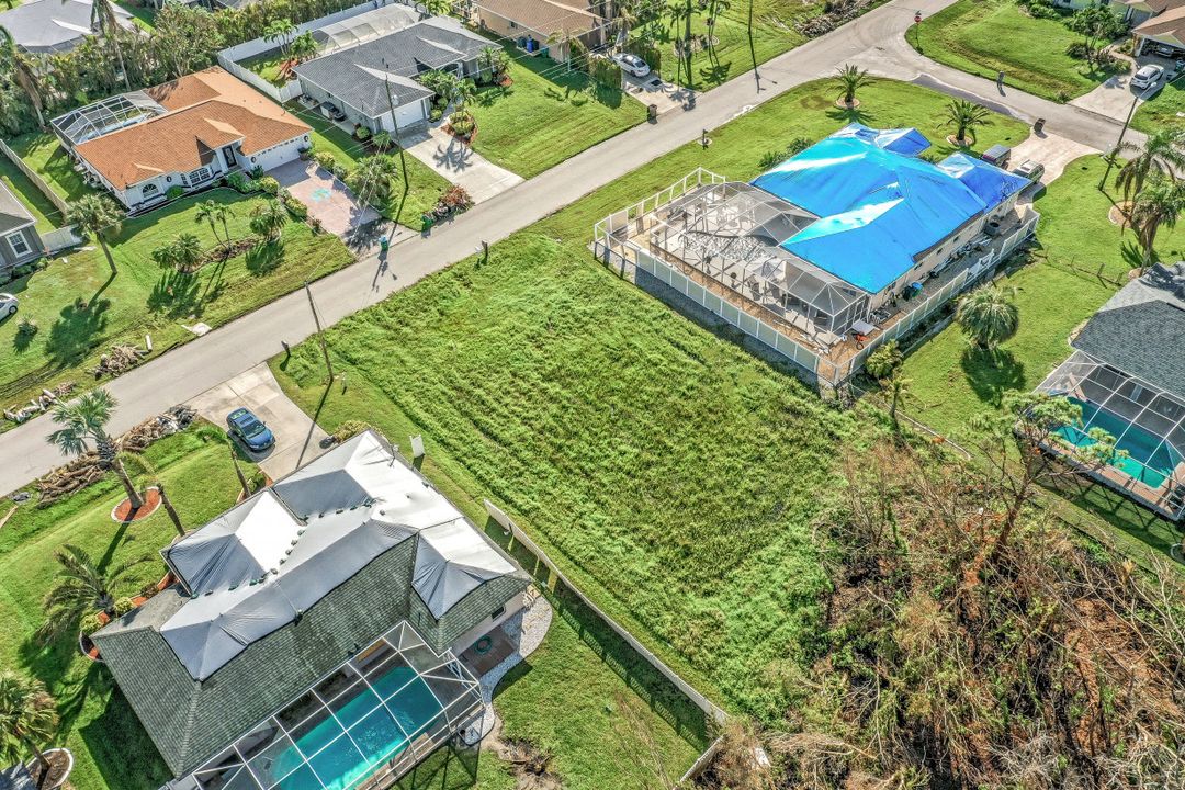 2858 SW 25th Pl, Cape Coral, FL 33914