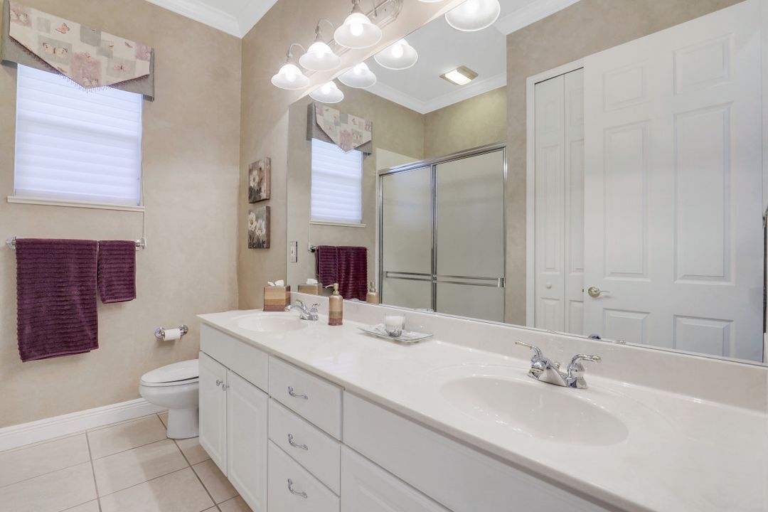 411 SW 49th Ln, Cape Coral, FL 33914