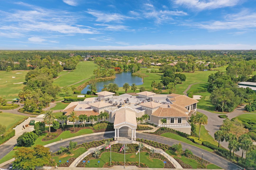 2046 Imperial Cir, Naples, FL 34110