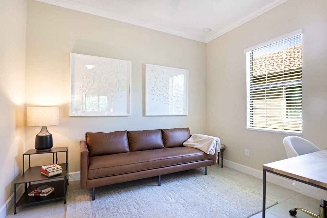 9181 Isla Bella Cir, Bonita Springs, FL 34135