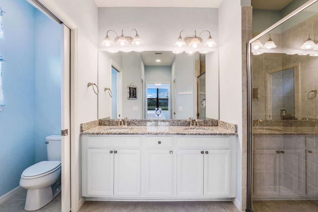 9420 Benvenuto Ct #104, Naples, FL 34119