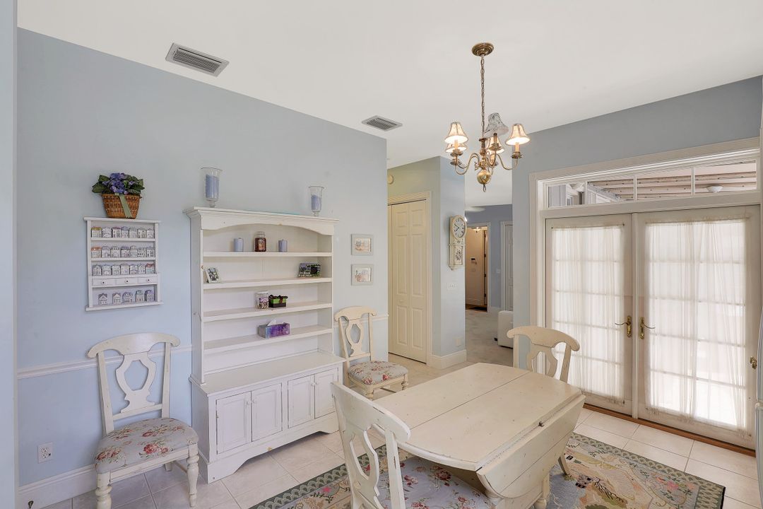 5760 Golden Oaks Ln, Naples, FL 34119