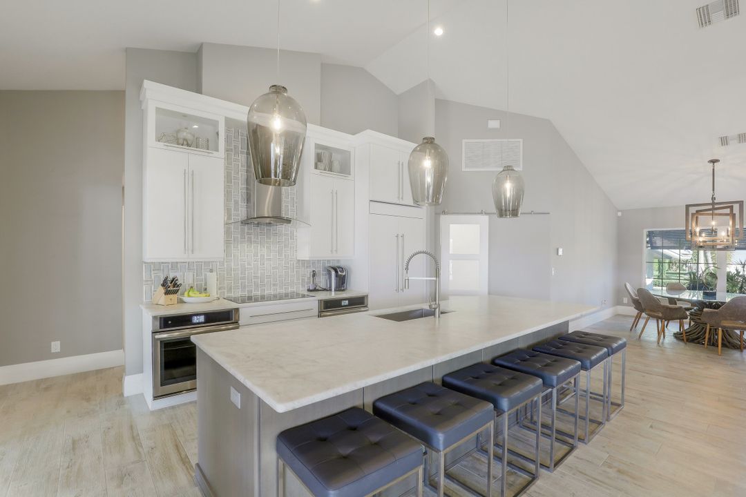 491 Price Ct, Marco Island, FL 34145