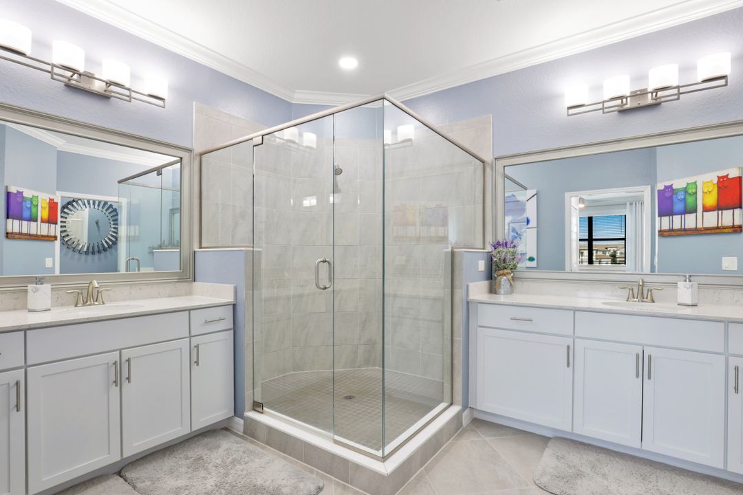 2363 Montserrat Ln #33 -202 , Naples, FL 34120