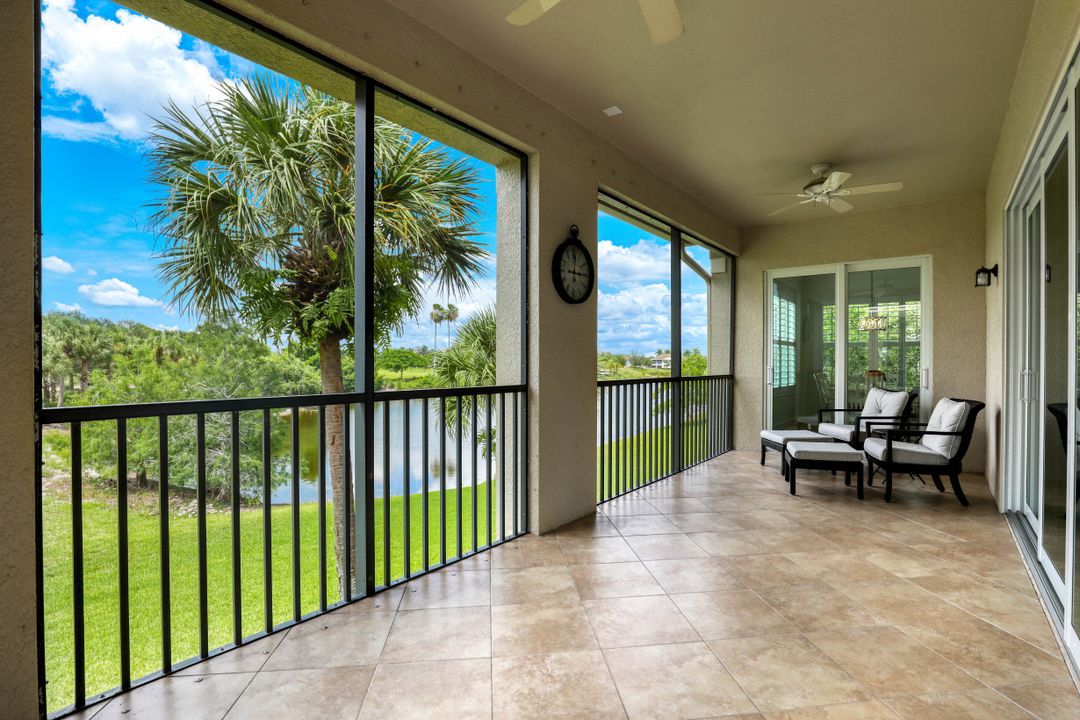 9208 Quartz Ln #4-202, Naples, FL 34120