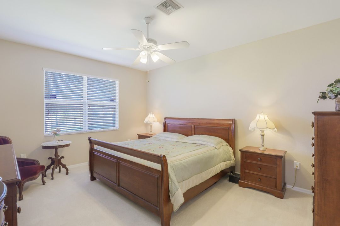 14281 Manchester Dr, Naples, FL 34114