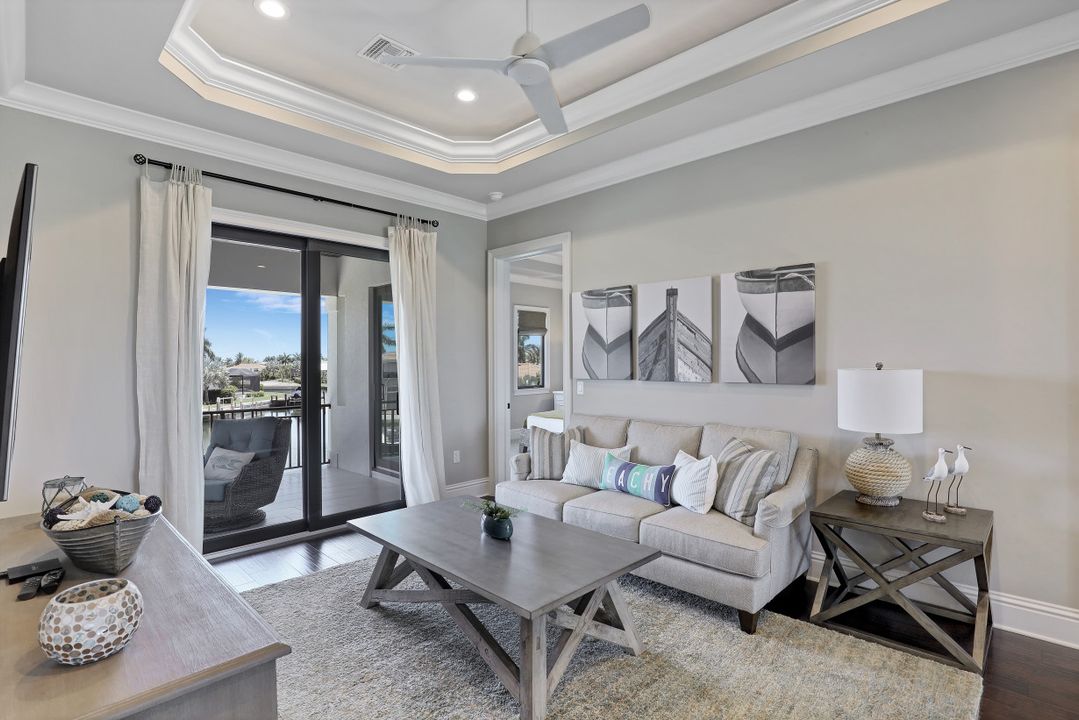 961 Snowberry Ct, Marco Island, FL 34145