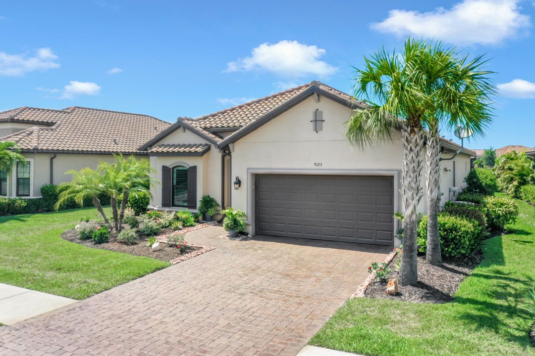 9123 Trivoli Terrace, Naples, FL 34119