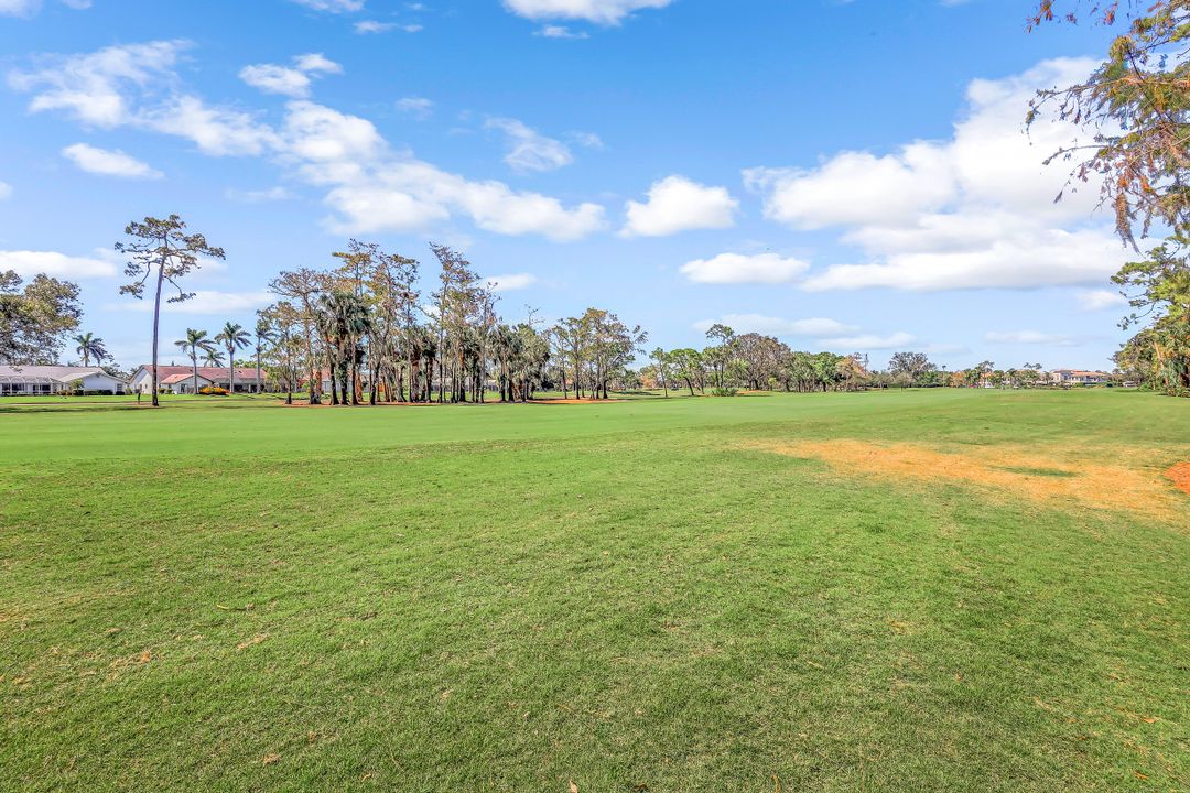 2016 Duke Dr, Naples, FL 34110