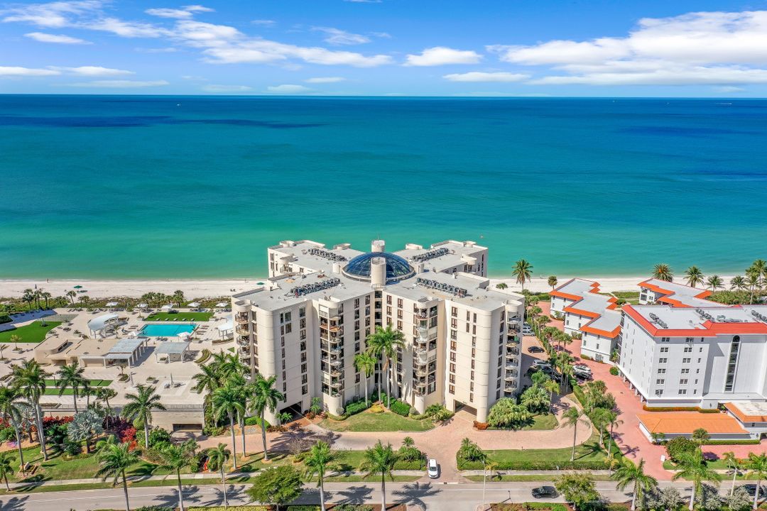 3215 Gulf Shore Blvd N #205, Naples, FL 34103