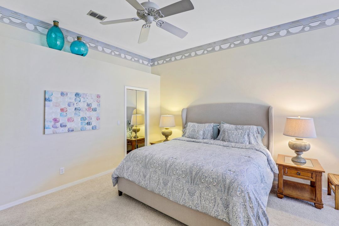 1812 Piccadilly Circus, Naples, FL 34112