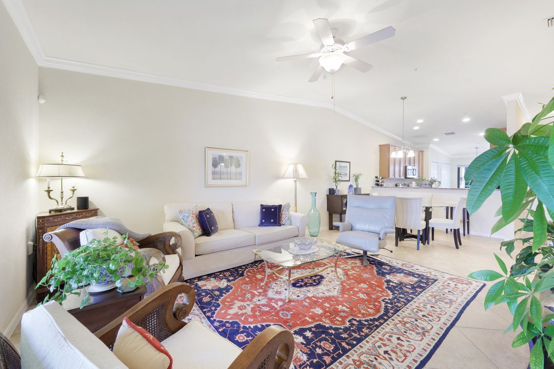 9517 Avellino Wy #2222, Naples, FL 34113