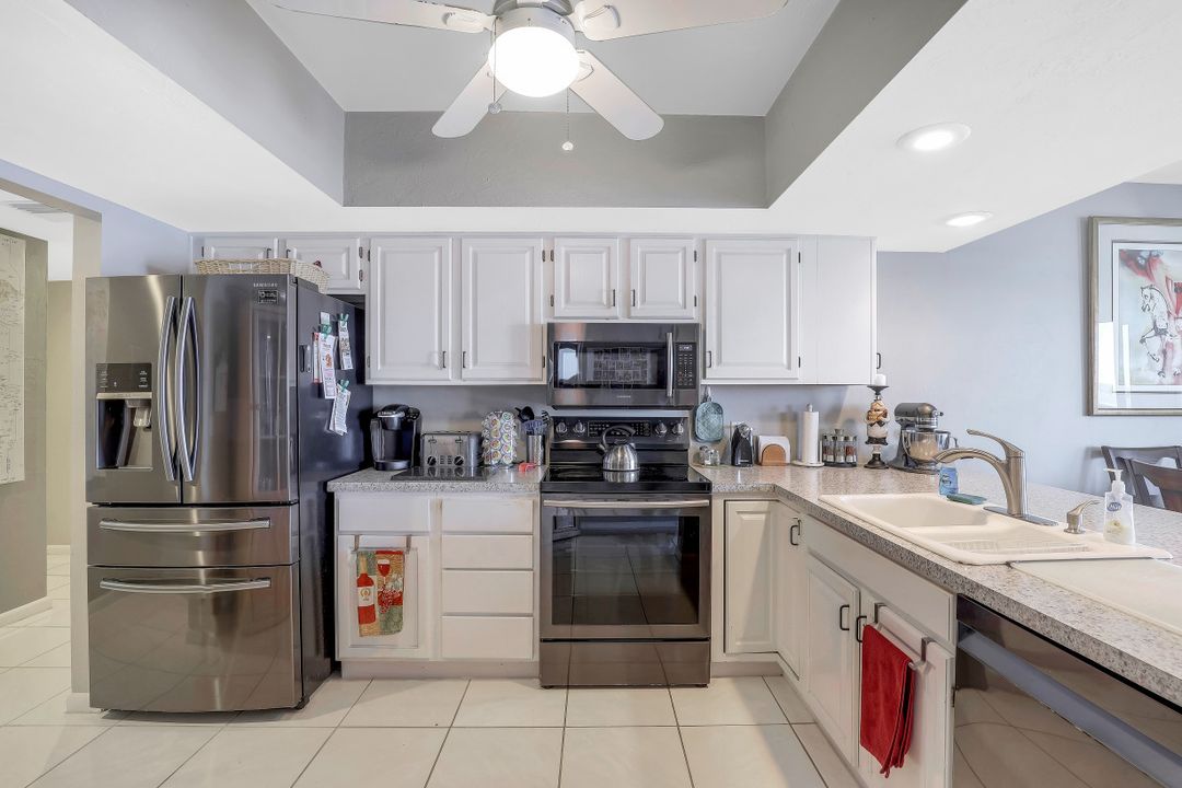 1901 Clifford St #Apt 1401, Fort Myers, FL 33901