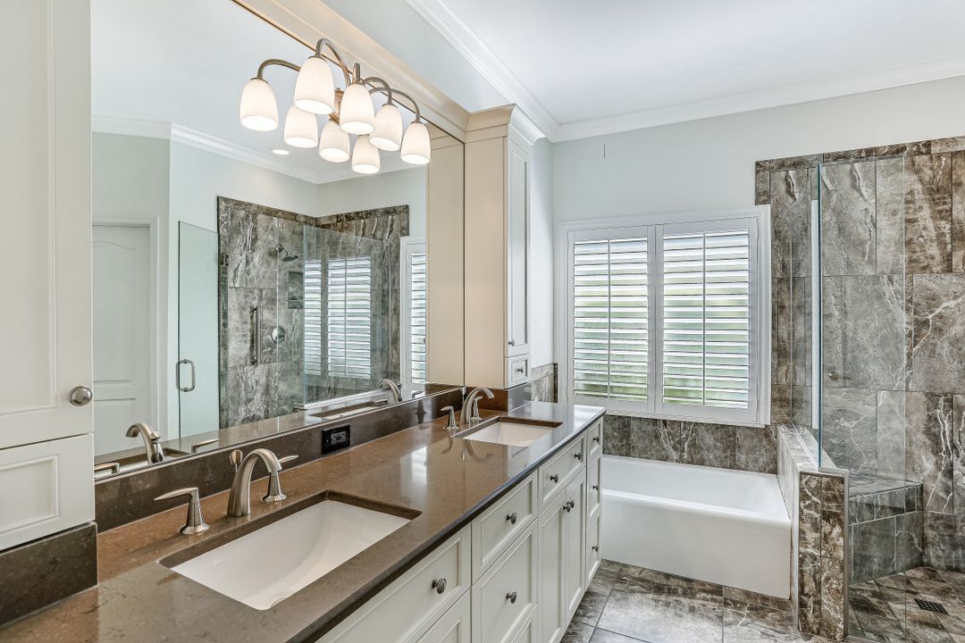 3538 Heron Glen Ct, Bonita Springs, FL 34134