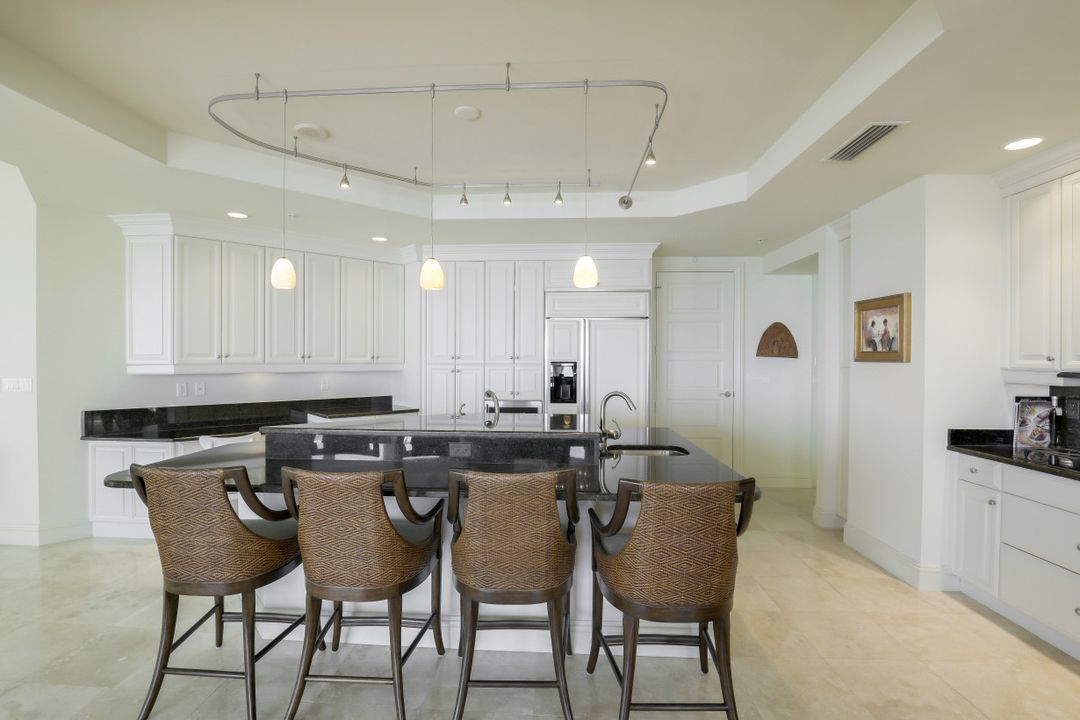 4931 Bonita Bay Blvd #2402, Bonita Springs, FL 34134