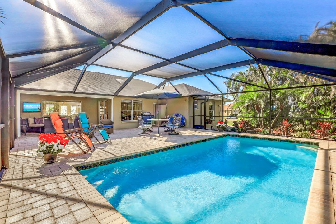4832 Agualinda Blvd, Cape Coral, FL 33914