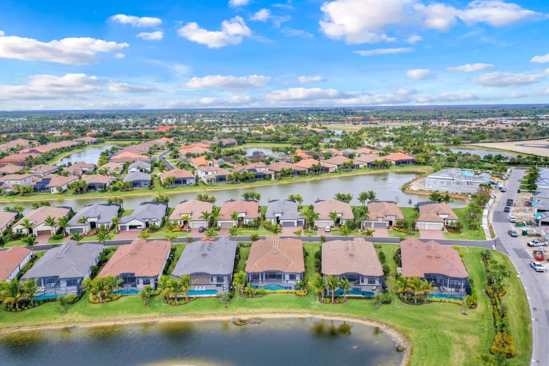 3254 Belon Ln, Naples, FL 34114