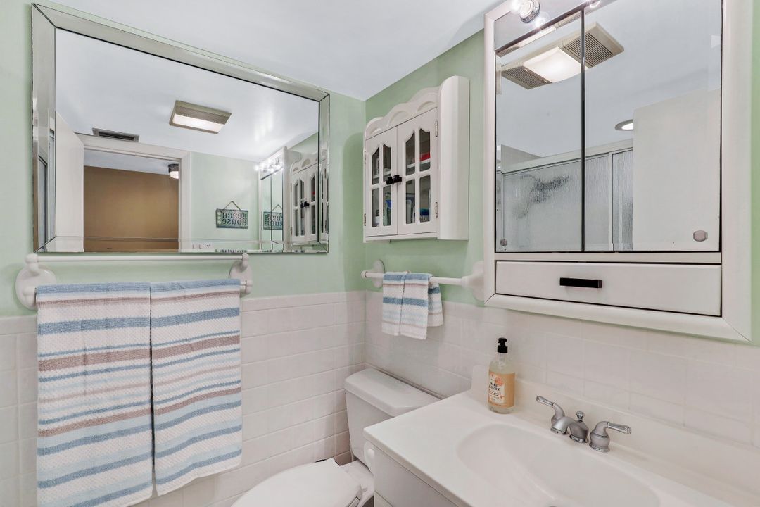 344 Harbour Dr, Naples, FL 34103