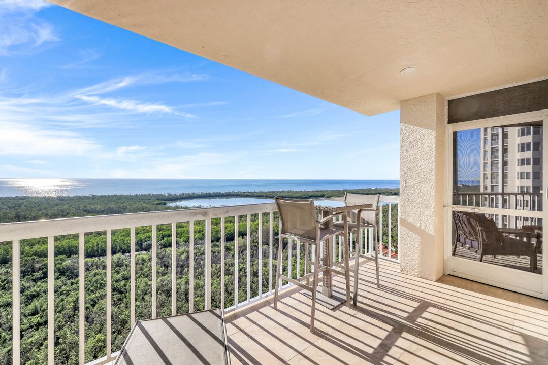 6585 Nicholas Blvd  #1803, Naples, FL 34108