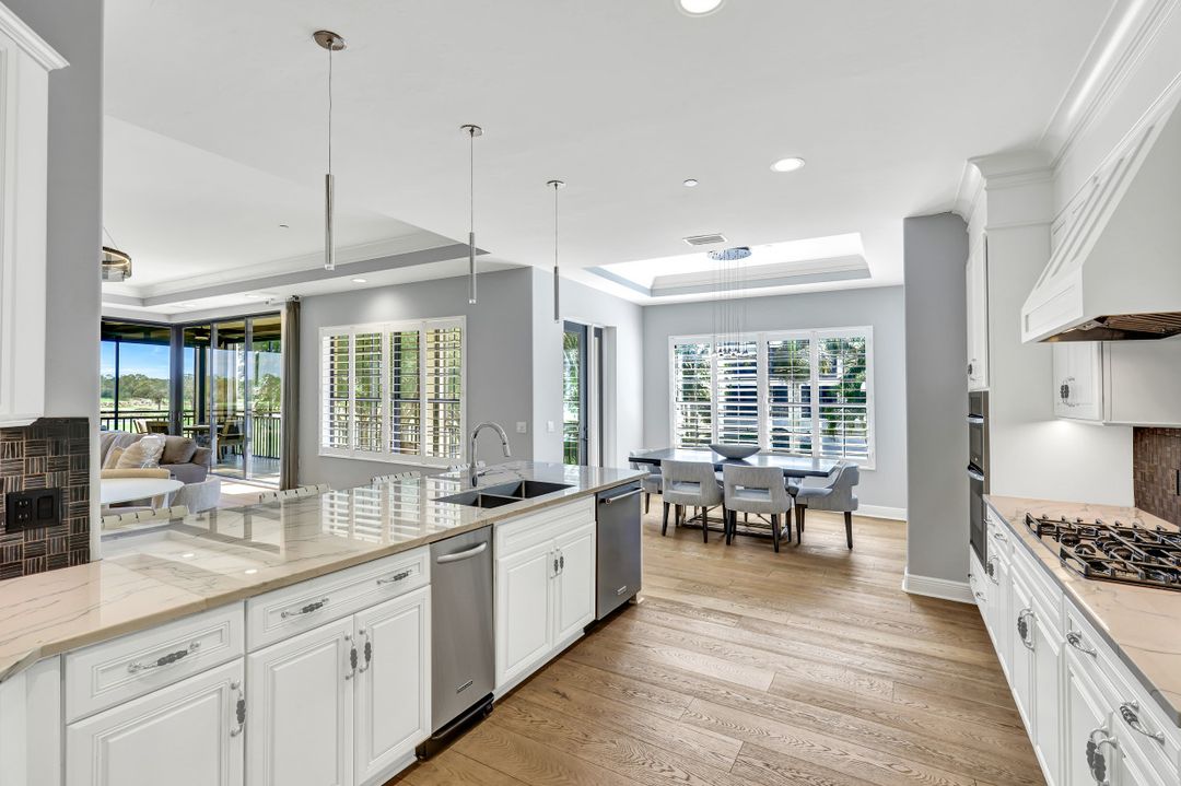 2538 Marquesa Royale Ln  #102, Naples, FL 34109