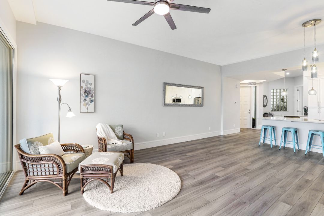 835 Bentwater Cir #103, Naples, FL 34108