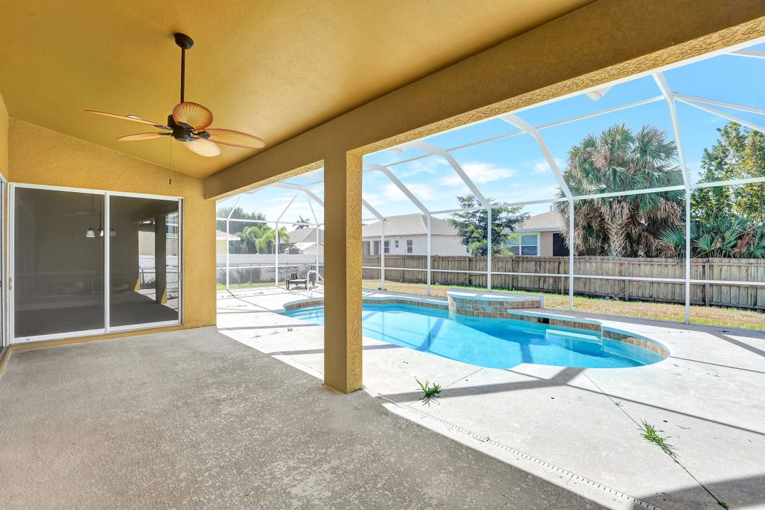 2538 SW 35th Ln, Cape Coral, FL 33914