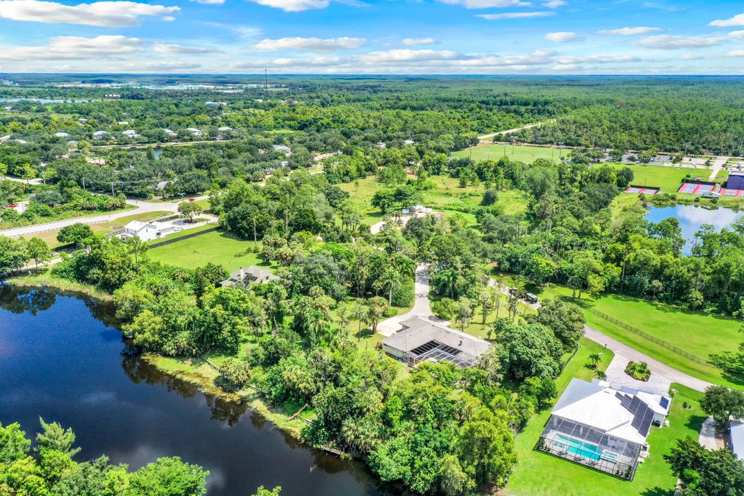 27126 Rue De Paix, Bonita Springs, FL 34135