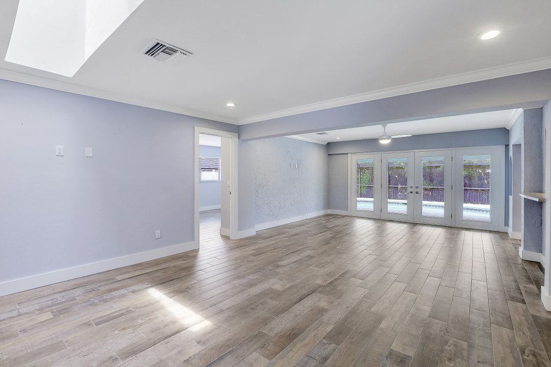 27273 Johnson St, Bonita Springs, FL 34135