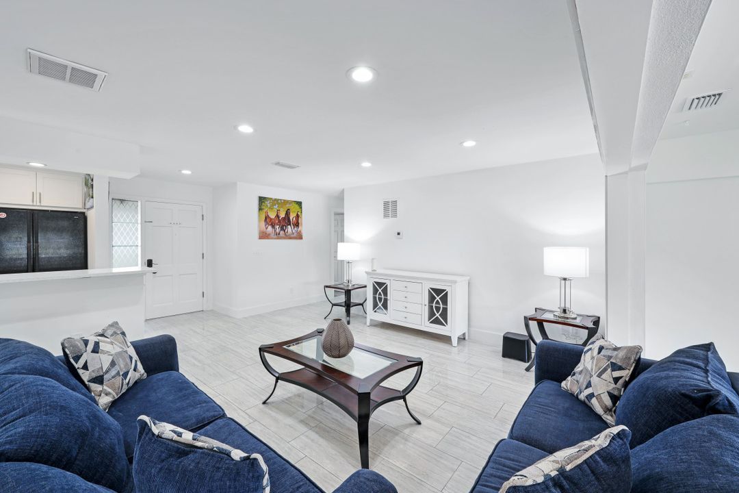 5243 SW 3rd Ave, Cape Coral, FL 33914