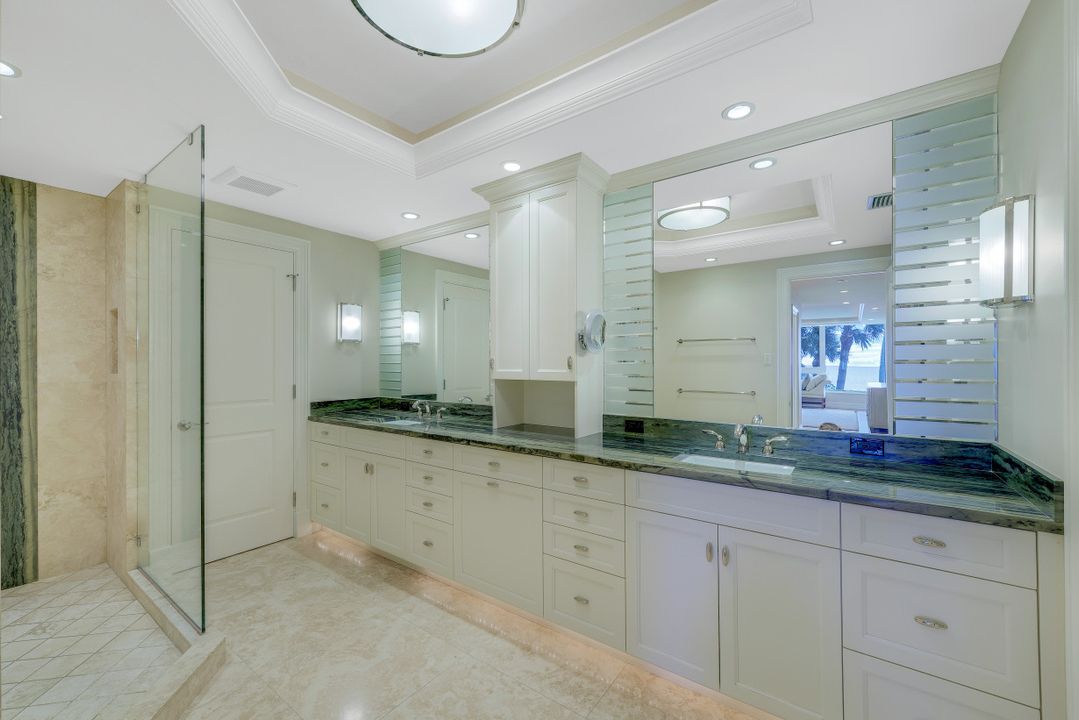 4301 Gulf Shore Blvd N #203, Naples, FL 34103